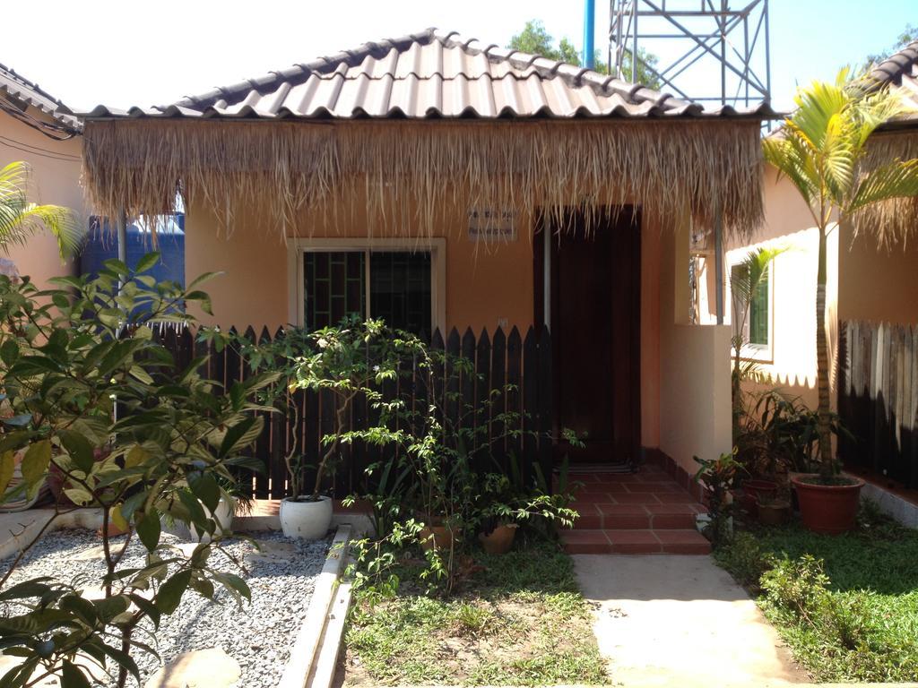 Relax Bungalows Sihanoukville Exterior foto